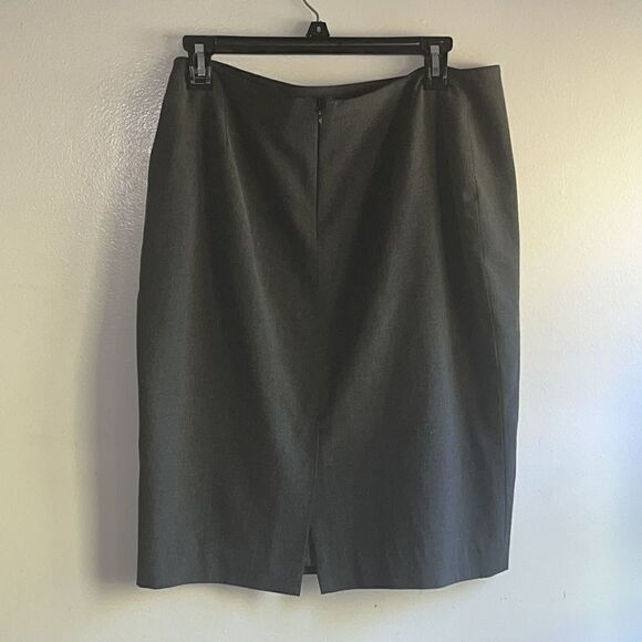 EXCELLENT CONDITION WOMEN’S 10 MICHAEL MICHAEL KORS GRAY BLAZER AND SKIRT SET - Picture 7 of 9